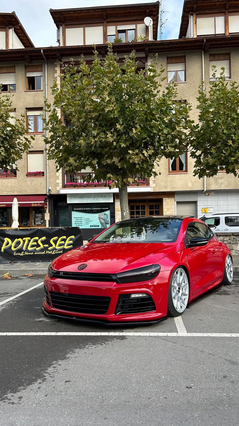 Volkswagen Scirocco 2014 - foto 1
