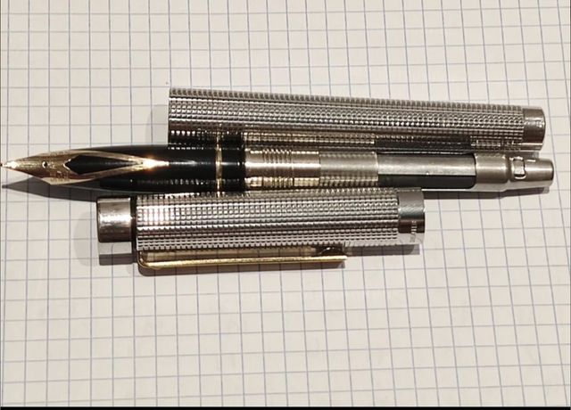 Pennino in piuma Sheaffer TARGA 1010X in oro 14 carati