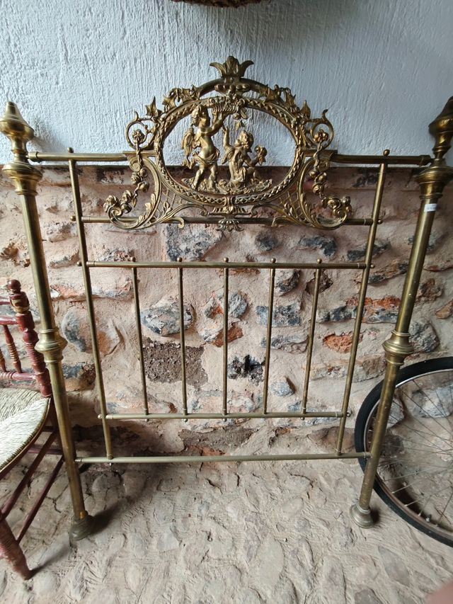 Espectacular cabecero antiguo bronce