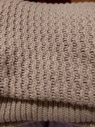 Camisolão malha de mangas curta e gola vistosa