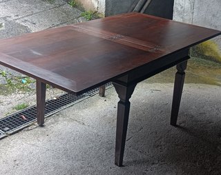 Tavolo quadrato allungabile