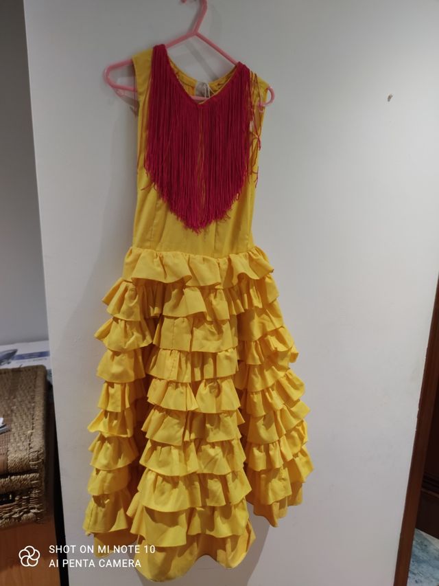 Traje de flamenca talla 6