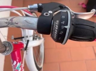BICICLETA NIÑA CON CAMBIOS DE MARCHA