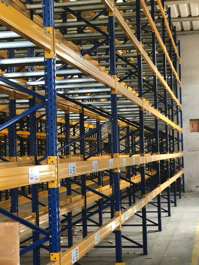 Organizer per magazzino