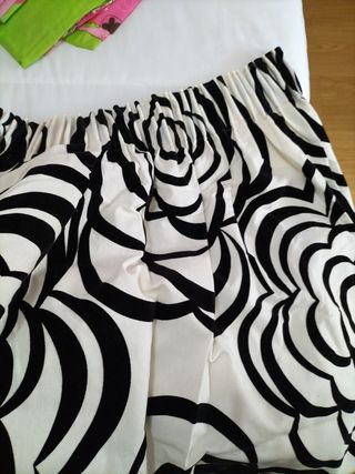 Edredón flores terciopelo y 2 caídas