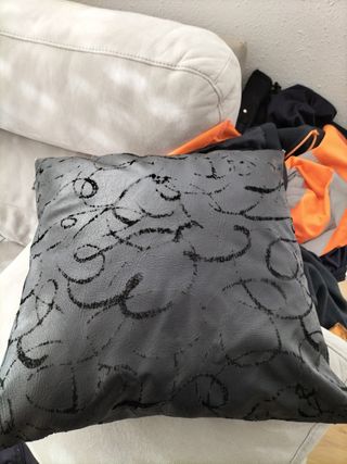 Edredón flores terciopelo y 2 caídas