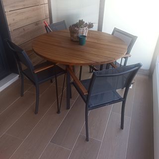 Mesa y sillas exterior Maison du Monde