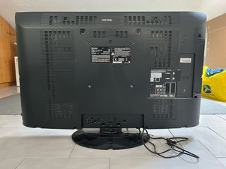 Televisor Panasonic  TX-L37U10E, LCD 37 pulgadas