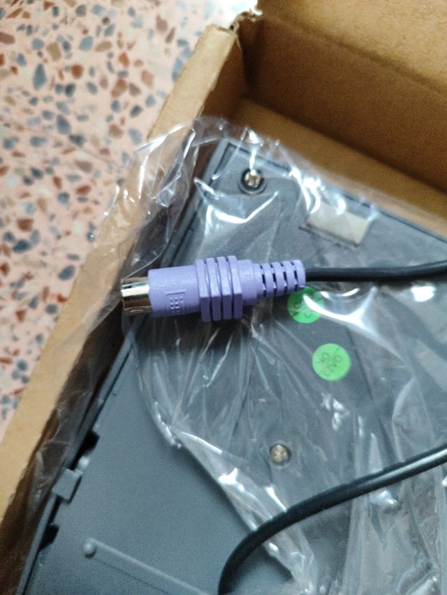 Teclado ordenador MODEL KB-9810B