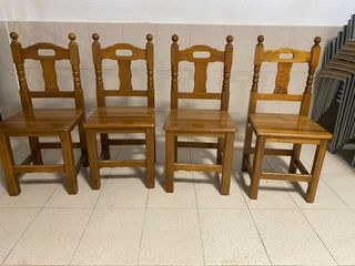 Conjunto mesa y 4 sillas madera
