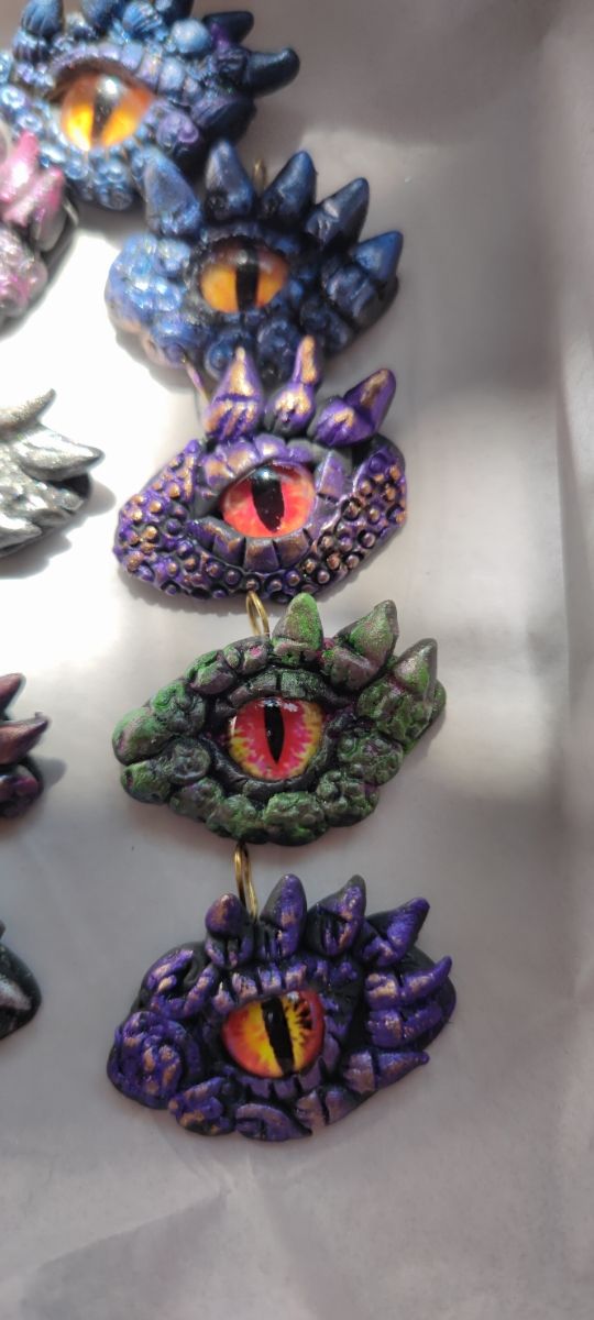 Colgante , collar Ojo de dragon