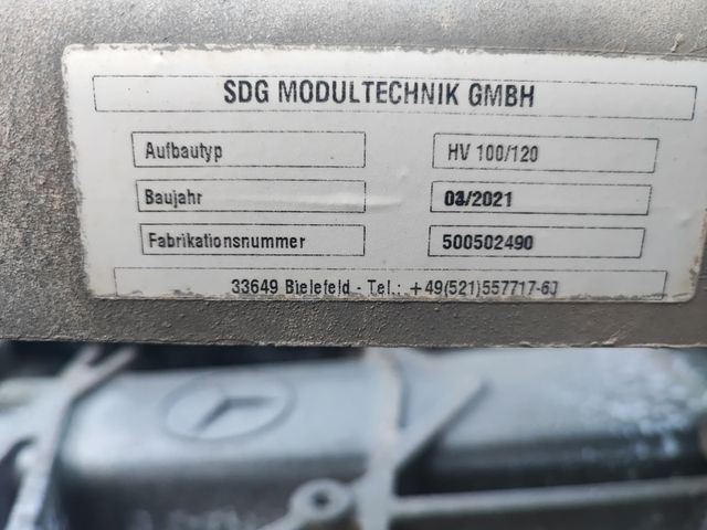 Anclaje contenedor marítimo