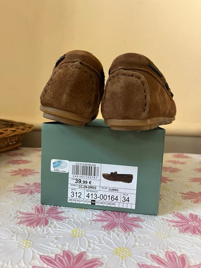 Zapatos niños talla 34