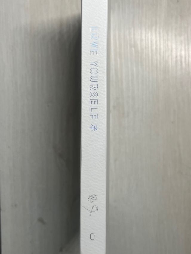 BTS LOVE YOURSELF “HER” 0