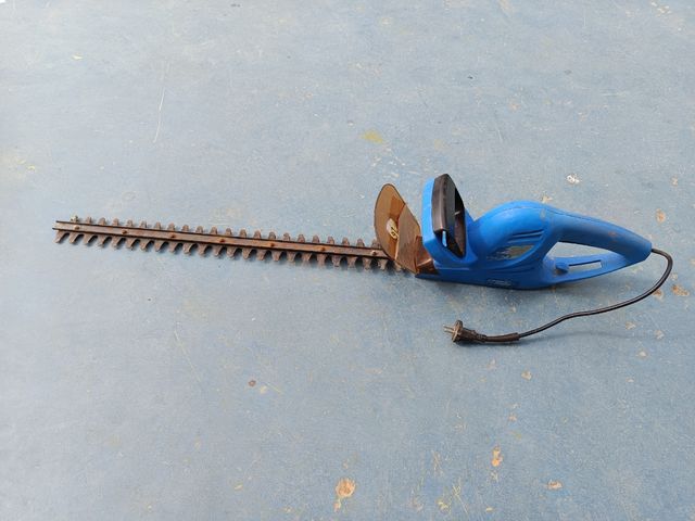 Cortasetos eléctrico