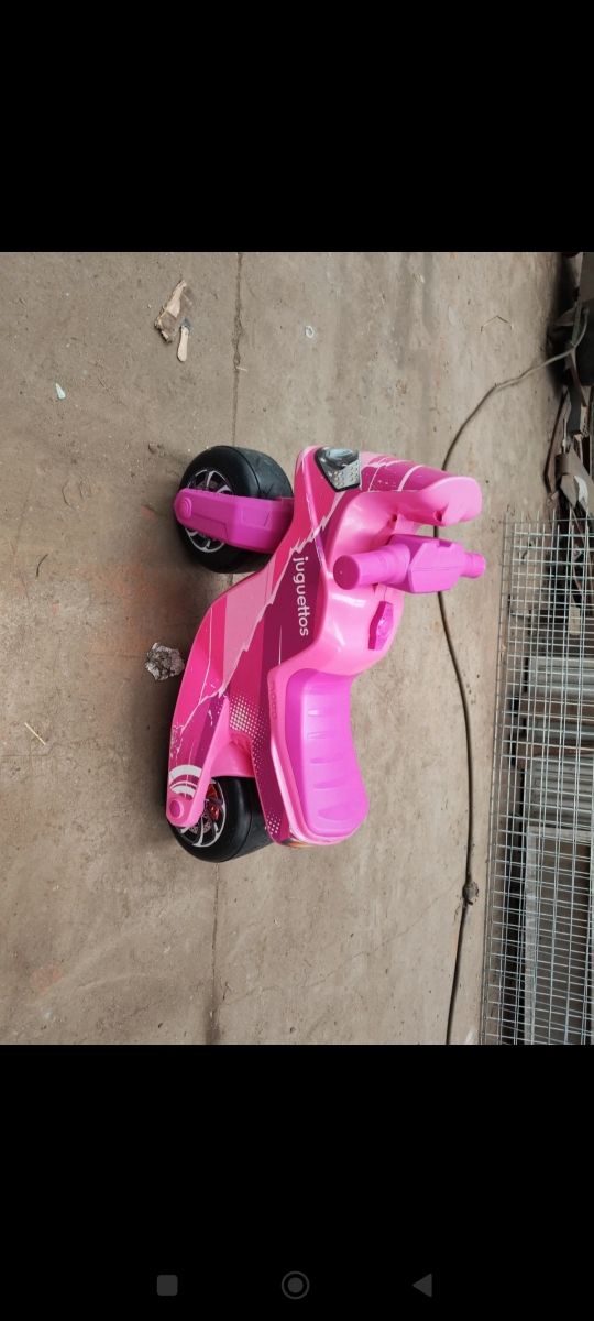 Moto infantil de juguettos