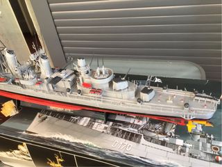 Maqueta Barco buque guerra Revell Zerstorer D170