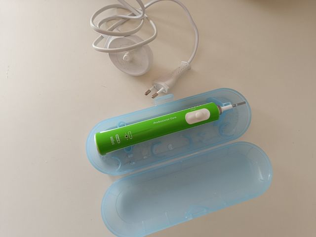 Oral b Ação cruzada