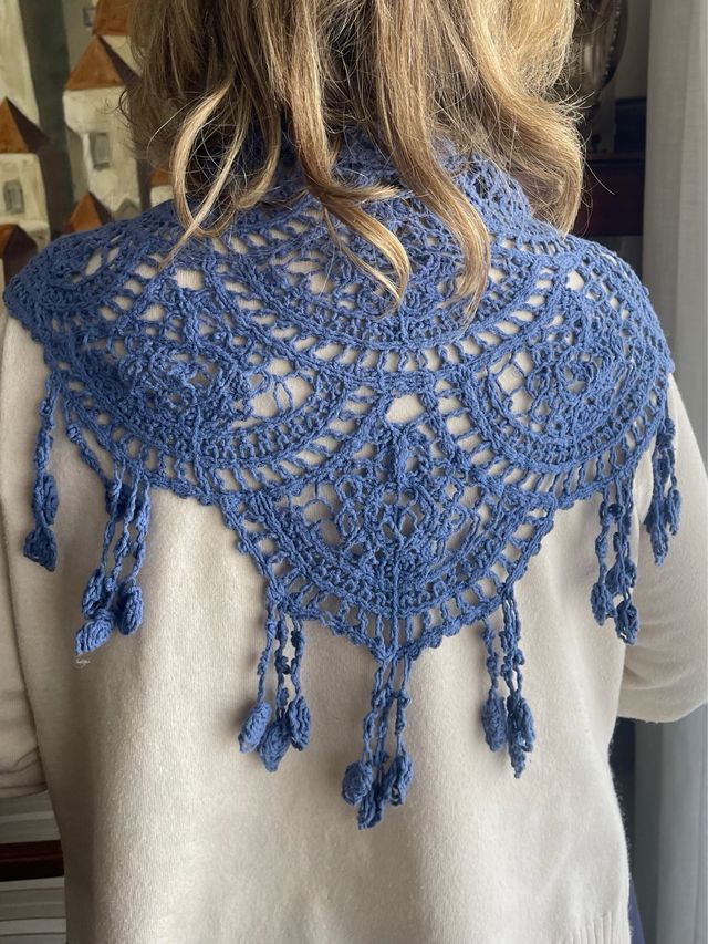 Mantóncillo  de Flamenca de Croché