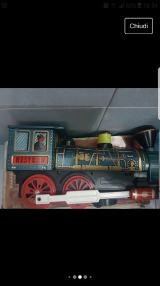 Trenino vintage di latta.