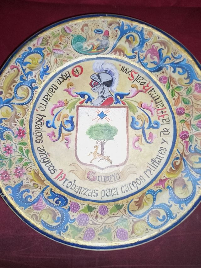Plato escudo apellido