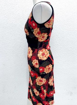 Vestido rojo y negro retro ajustado floral