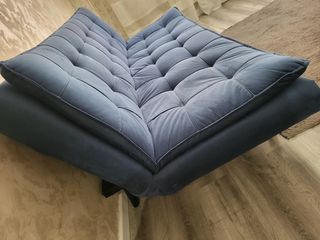 Sofa cama eva azul En muy buenas condiciones