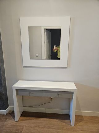 Recibidores y espejo