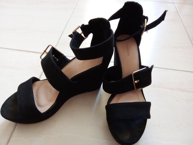 Zapatos negros