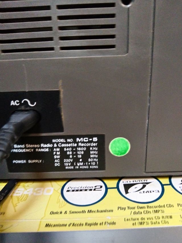 HAPPYTONE RADIOCASSETTE MODEL MC5