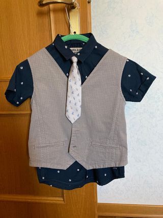 Camicia e panciotto e cravatta bambino