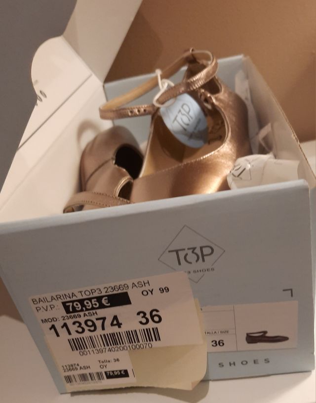 Bailarinas doradas de piel