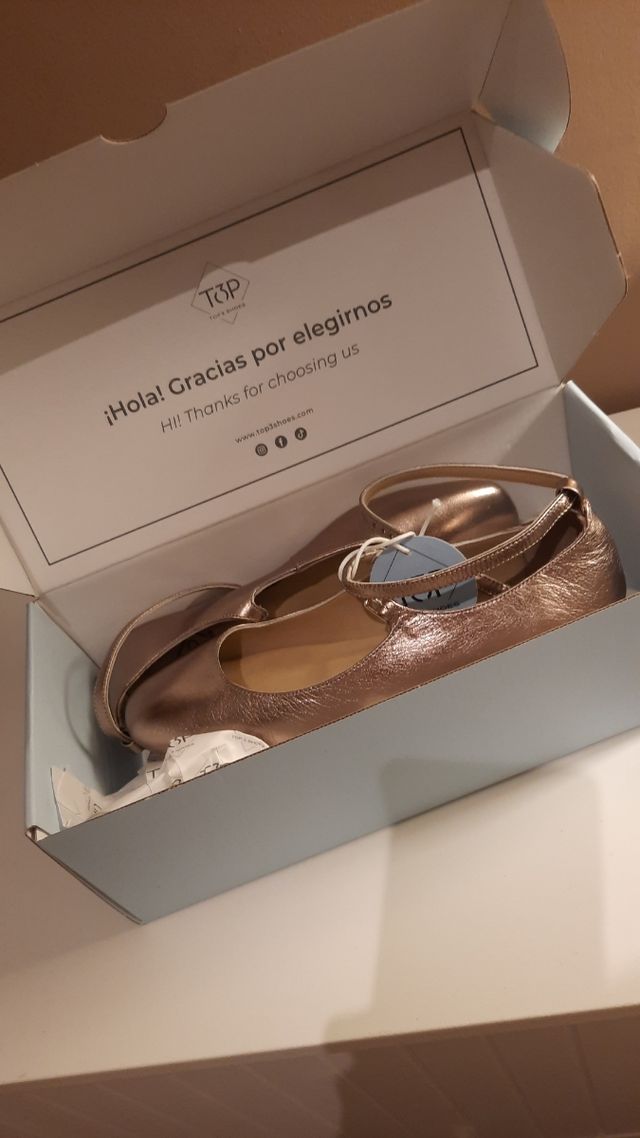 Bailarinas doradas de piel