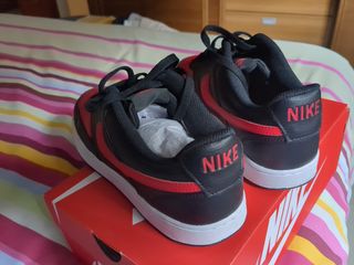 Zapatillas Nike Court Vision Negro Roja