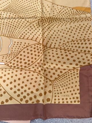 Pañuelo vintage sin estrenar LOEWE