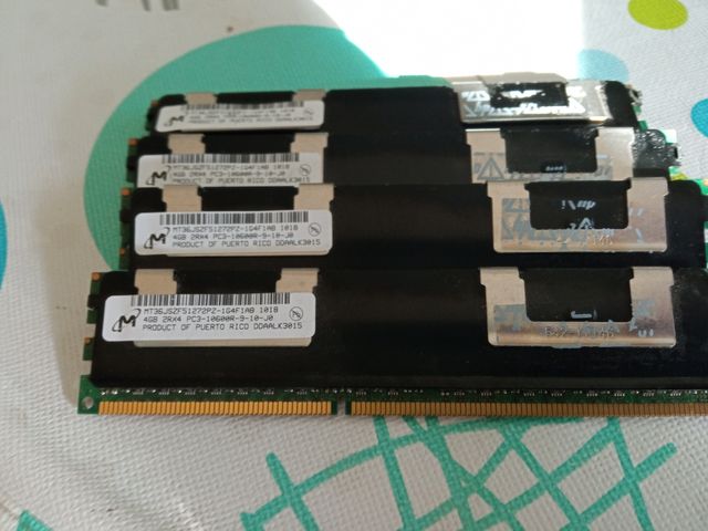 Memoria DDR3 10600R 4 GB con disipador