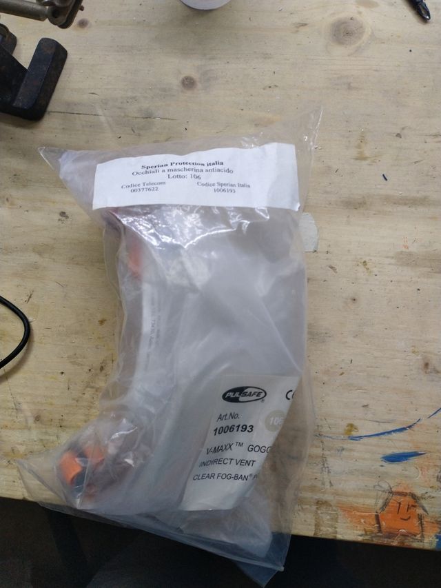 Occhiali da lavoro antiacido