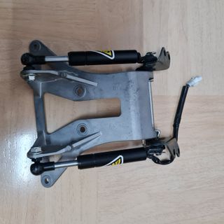 Kit con soporte y suspensión Tmax 530 2015