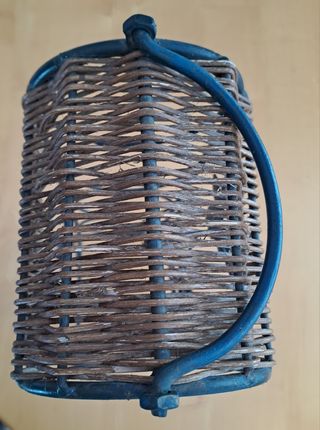 Botellero metalico y mimbre