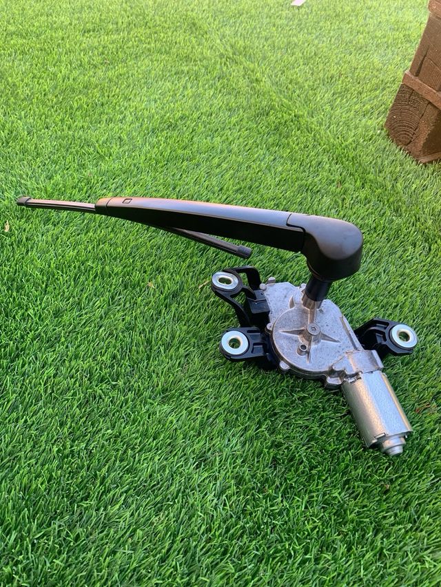 Motor limpia Golf 6