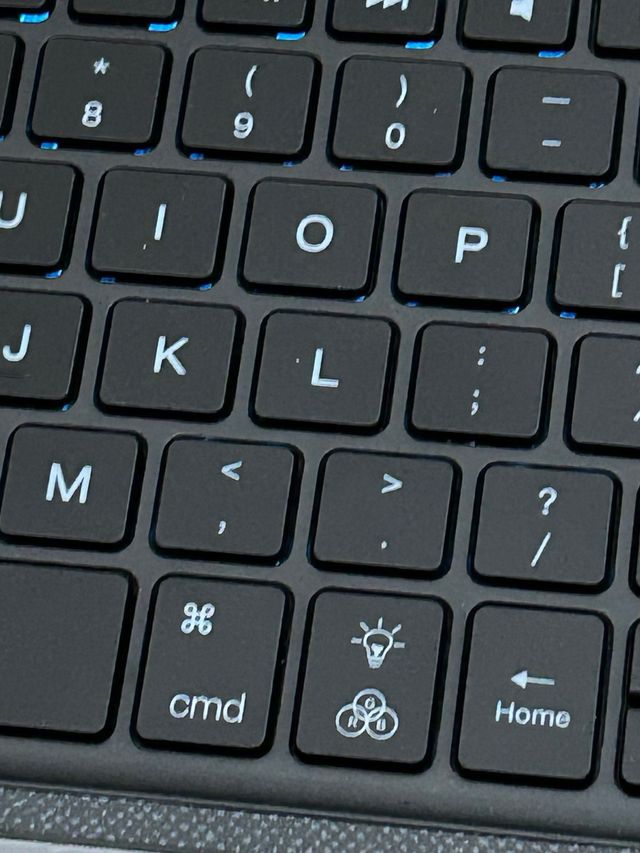 T5207D Funda  Teclado iPad Air 11 (M2/M3) touchpad