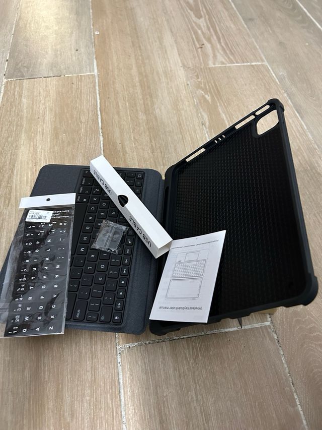 T5207D Funda  Teclado iPad Air 11 (M2/M3) touchpad