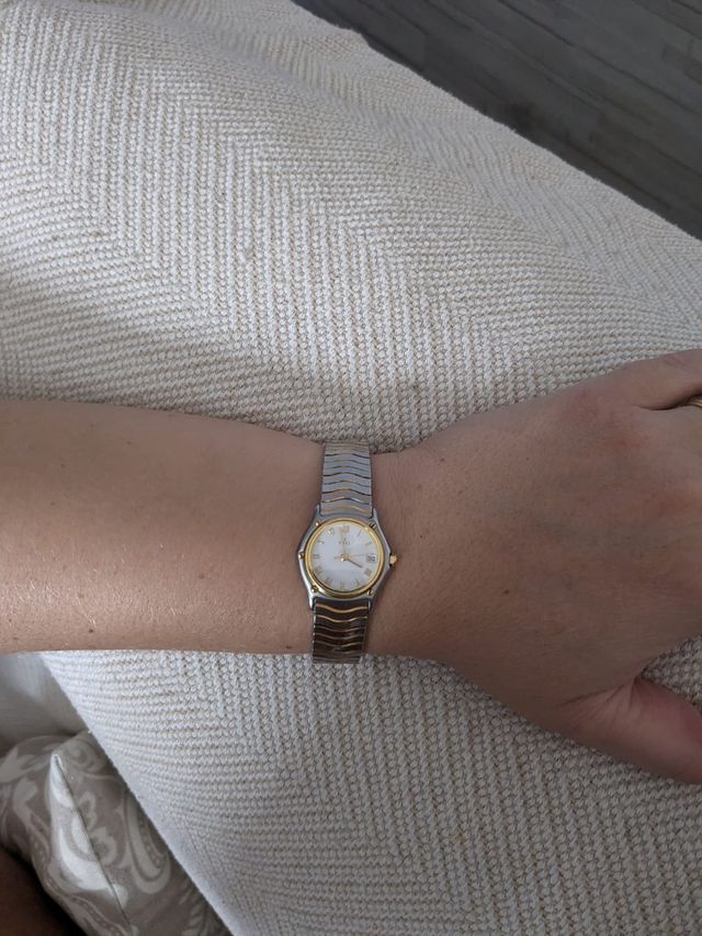 Reloj EBEL clasicc wave ORO y ACERO