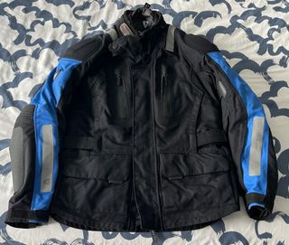 Chaqueta moto invierno Revit