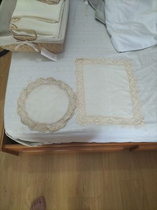 3 Cortinas encaje bolillos Camariñas y bandeja