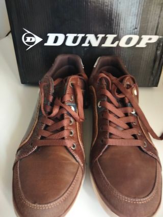 Deportivas Dunlop, pantalón y sudadera