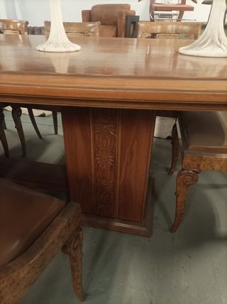 Mesa comedor nogal