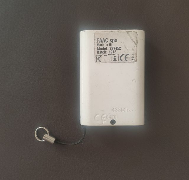 Mando de garaje FAAC