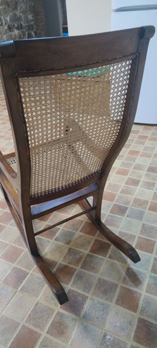 Silla Mecedora madera y mimbre
