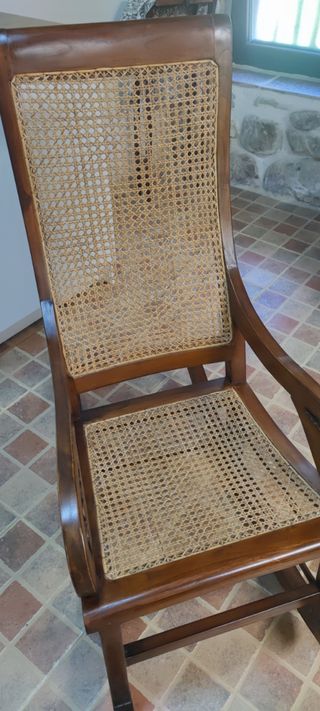 Silla Mecedora madera y mimbre